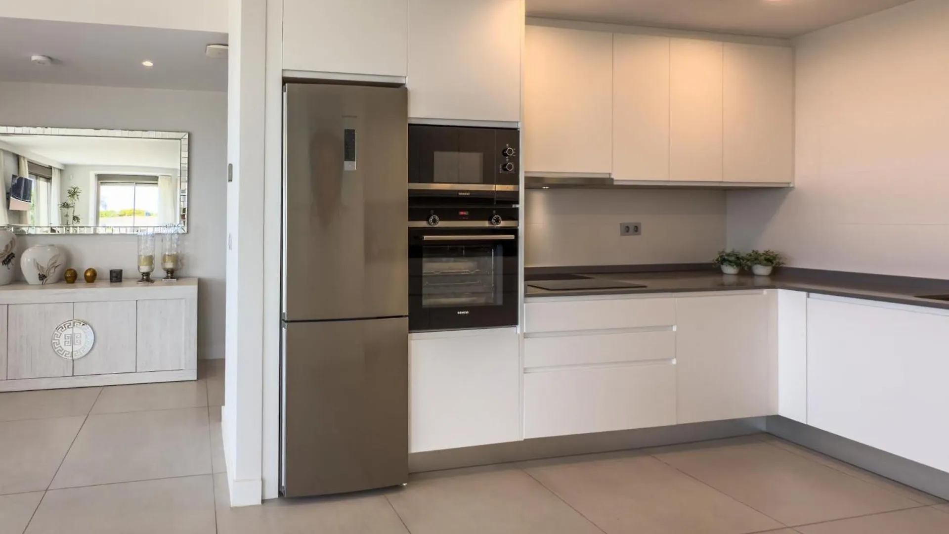 Hanami Scenic Luxury Apartment Estepona