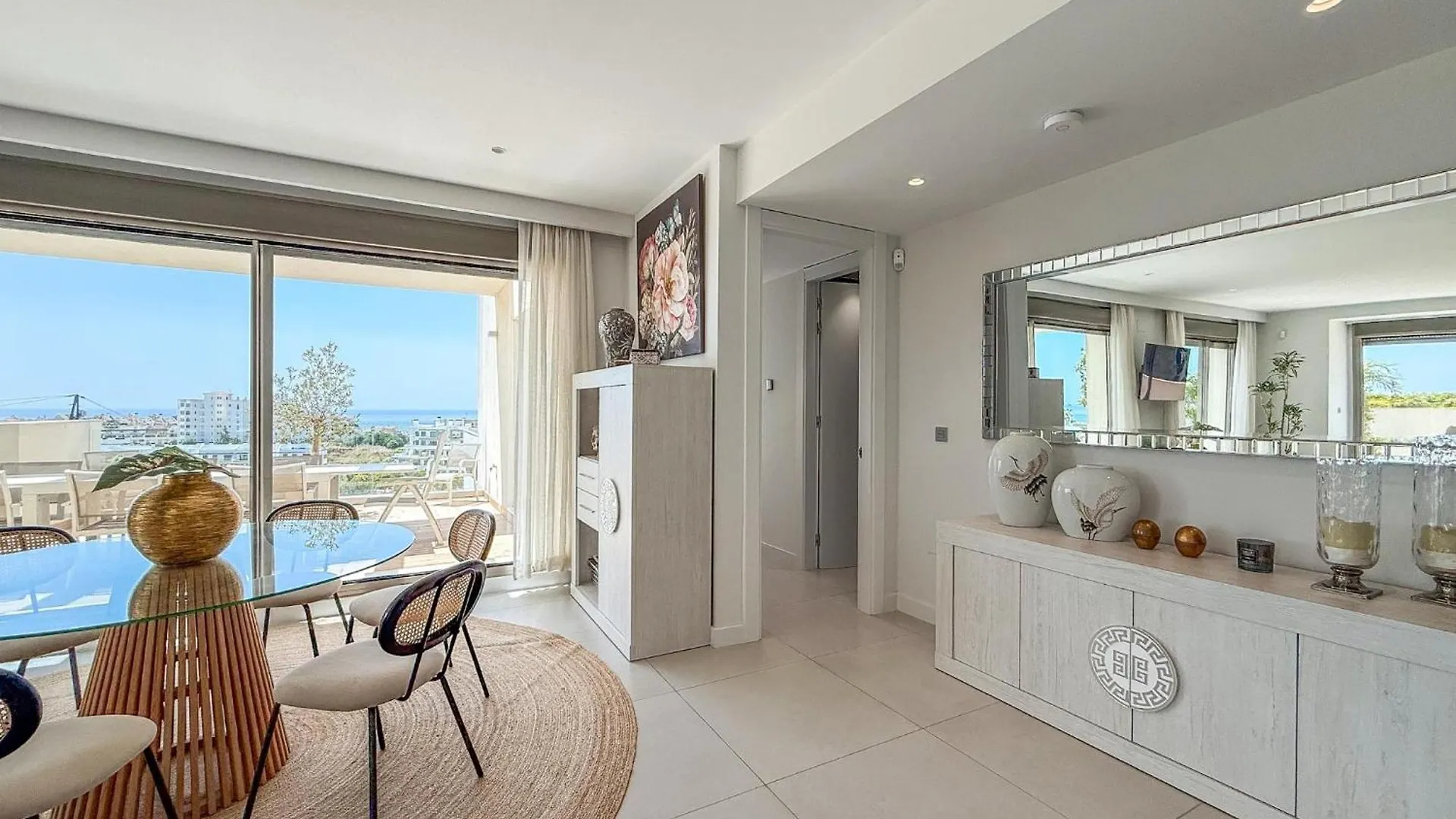 Hanami Scenic Luxury Apartment Estepona