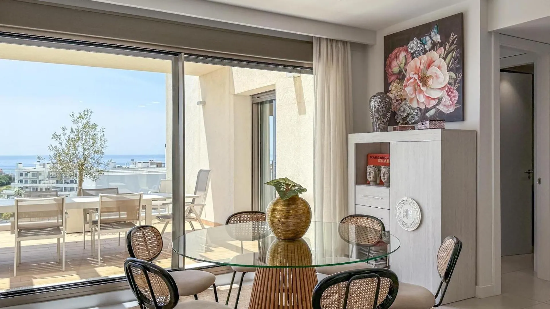Hanami Scenic Luxury Apartment Estepona