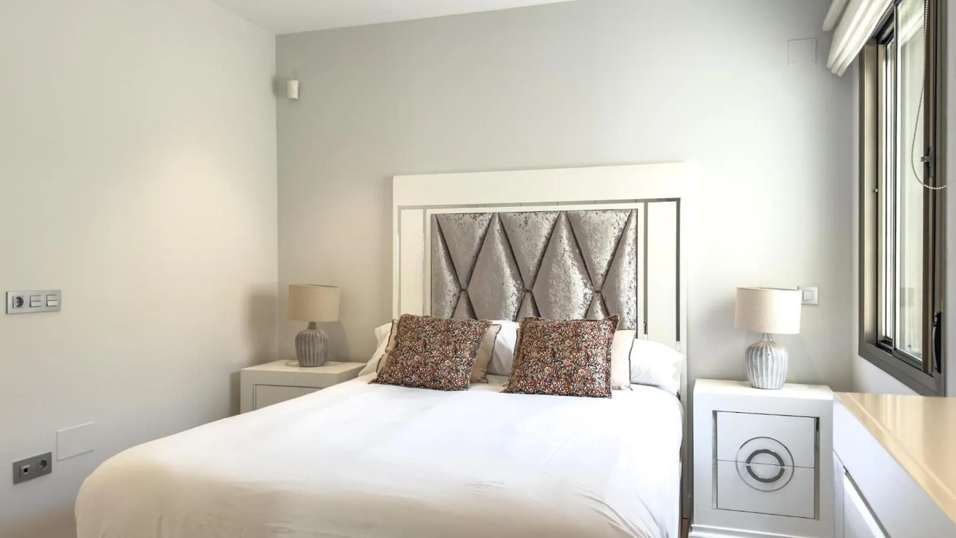 Hanami Scenic Luxury Apartment Estepona Spain