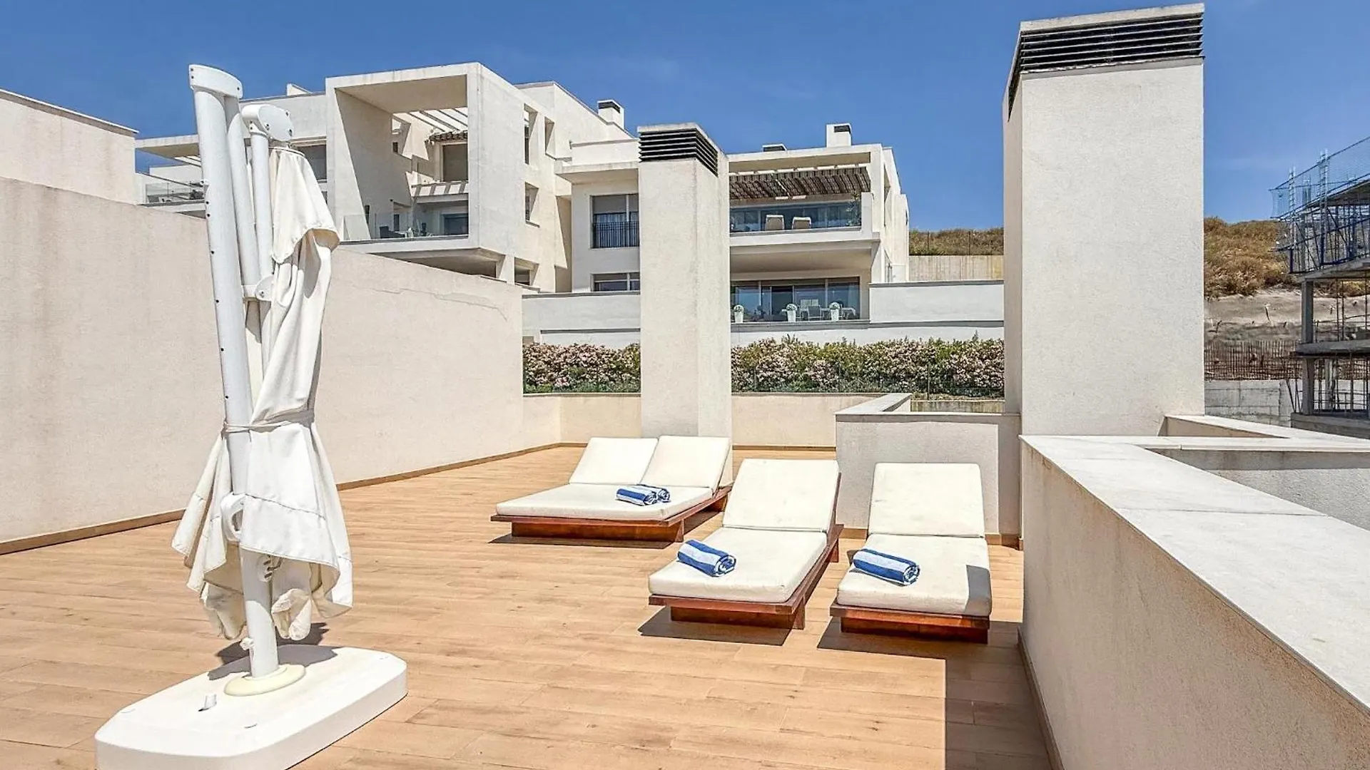 Hanami Scenic Luxury Apartment Estepona